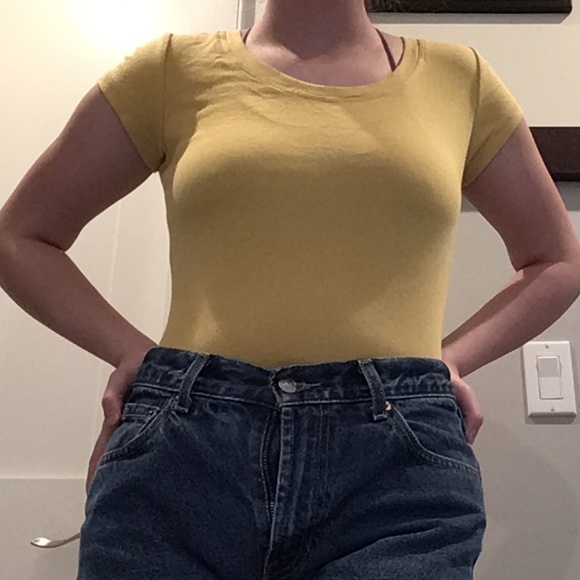 yellow shirt - Picture 2 of 3
